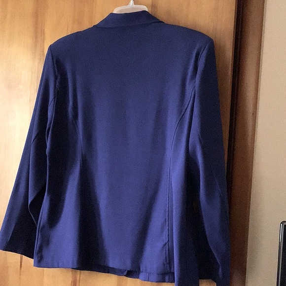 Jacket - Picture 3 of 3